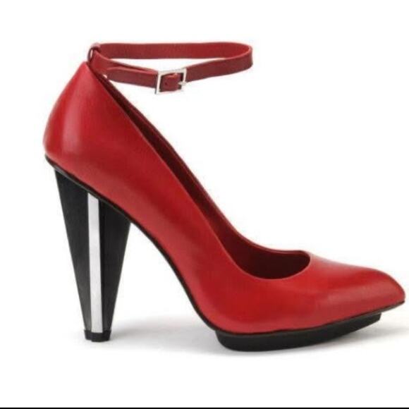 United Nude Red Leather Ankle Strap Metal Heel
Size 37 US 6.5 - Picture 1 of 12